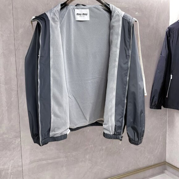 Miu Miu Sleeveless jacket coat - Picture 10 of 10